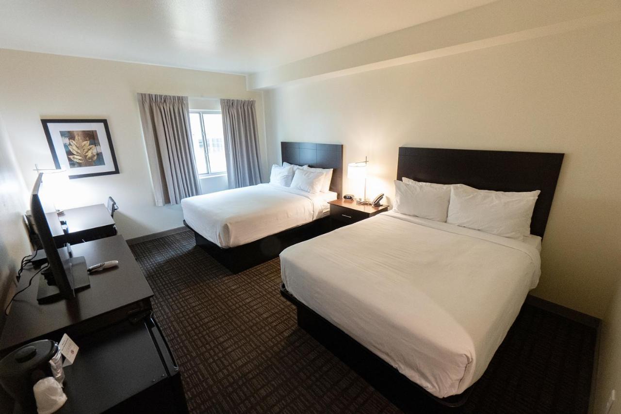 Cobblestone Hotel & Suites-Sheldon Екстер'єр фото